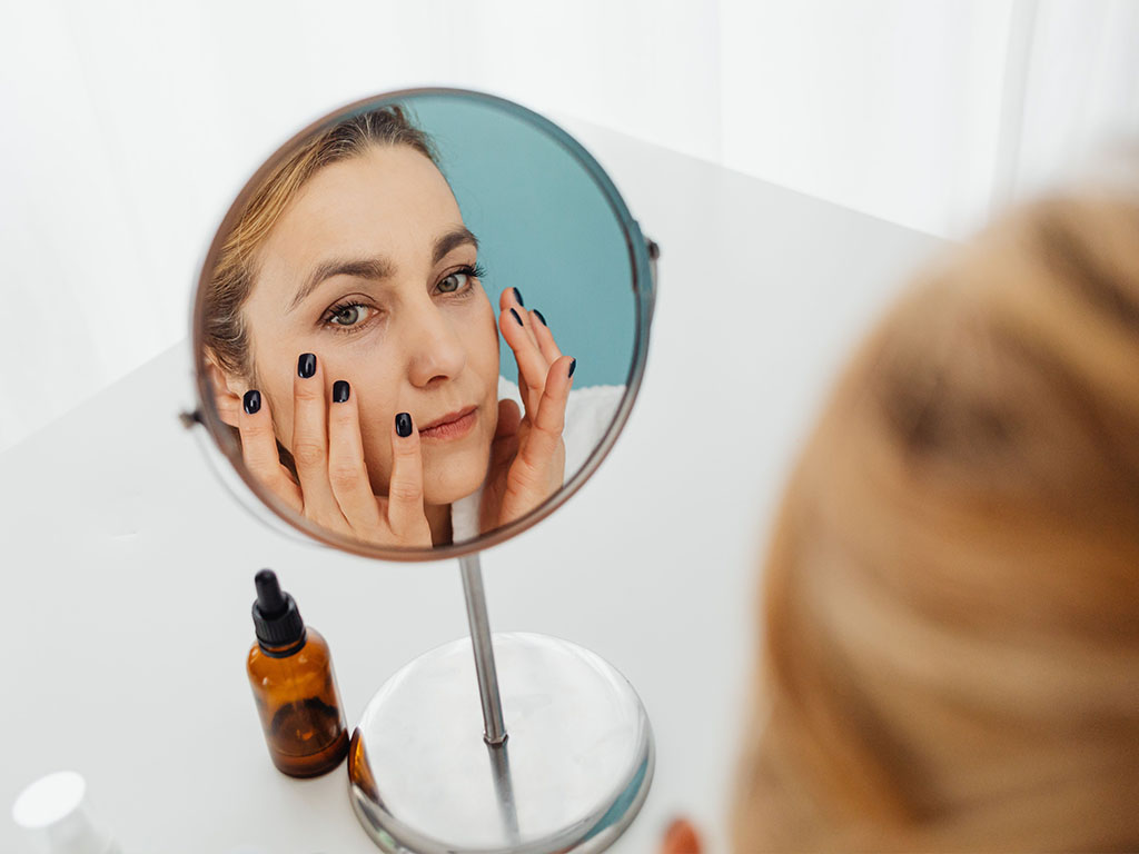 Glutathione in mirror ness Glutathione in mirror ness